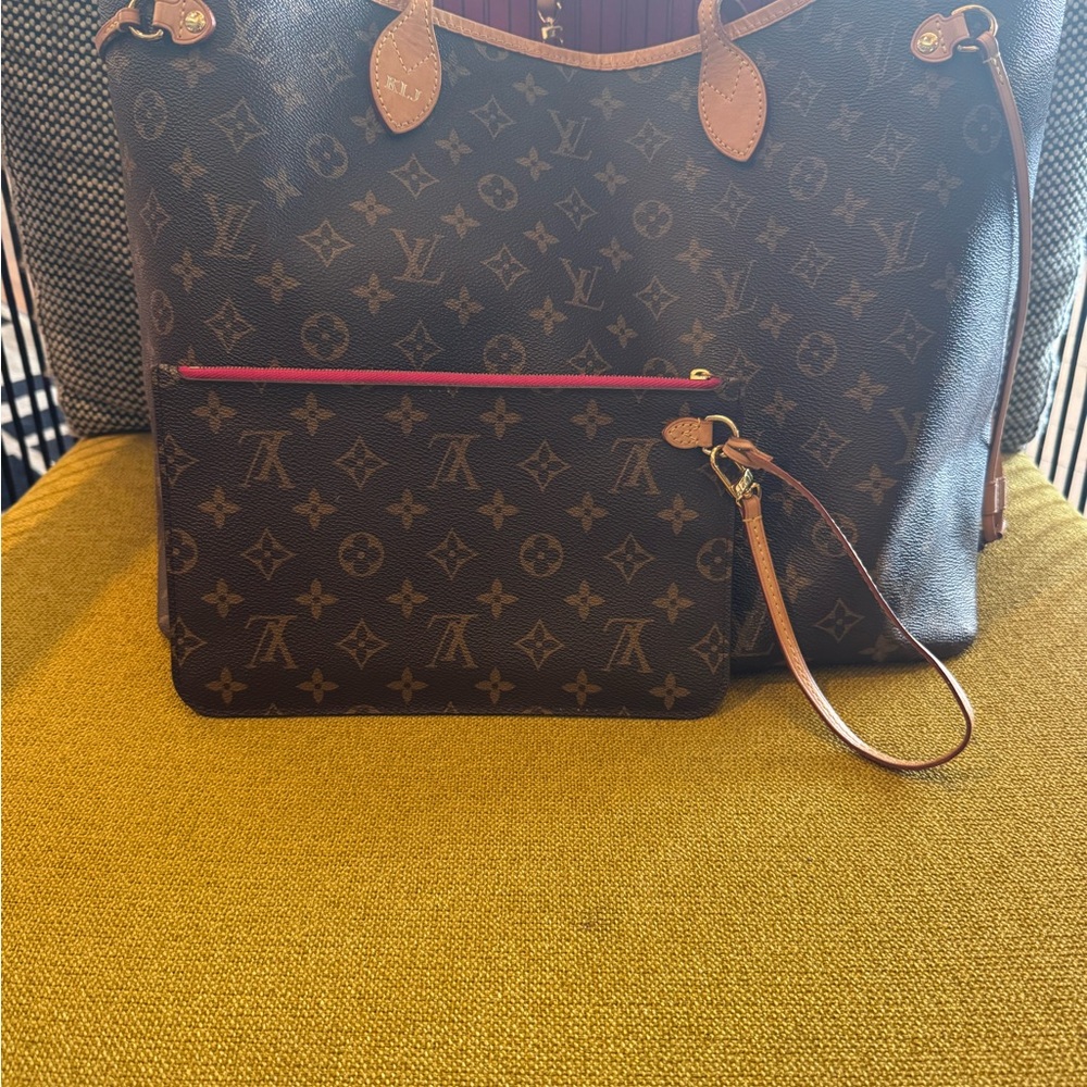 Louis Vuitton Monogram Neverfull GM Tote Bag - Picture 14 of 16